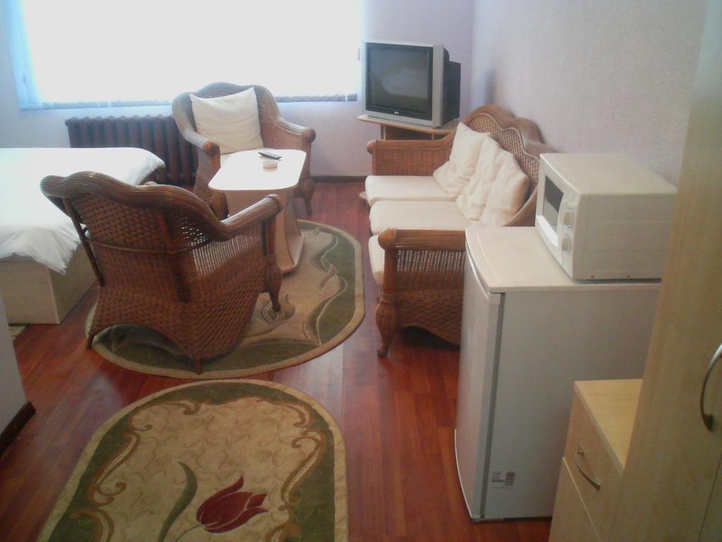 B&B Aktau Не Отель Kamer foto